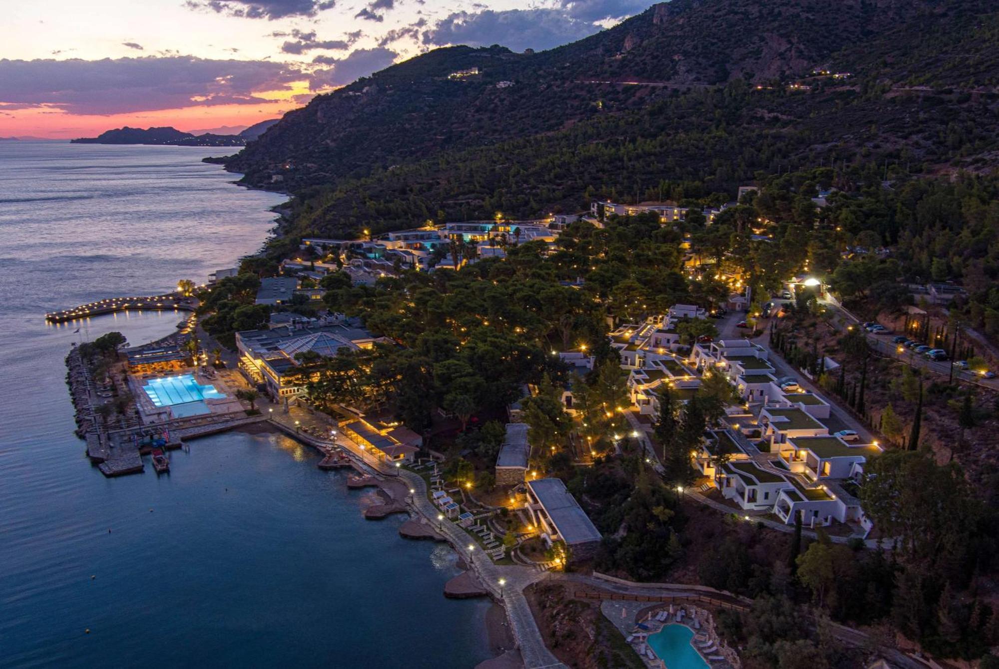 Ramada Loutraki Poseidon Resort Exterior foto